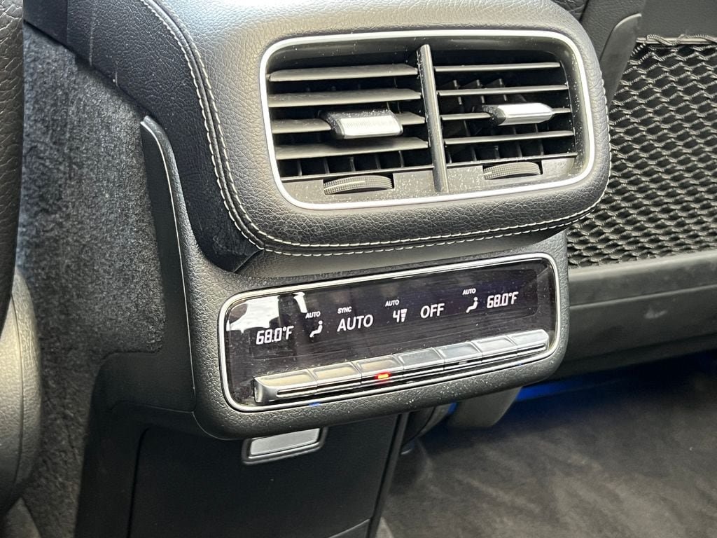 Used 2024 Mercedes-Benz GLS 450 4MATIC image 37