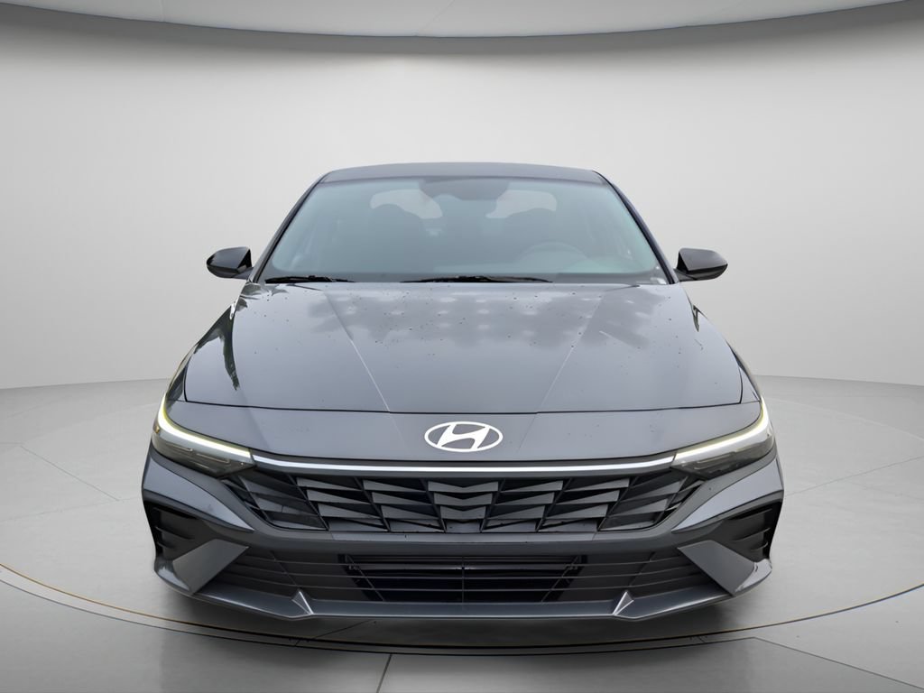 New 2026 Hyundai Elantra SEL Sport Premium FWD image 3