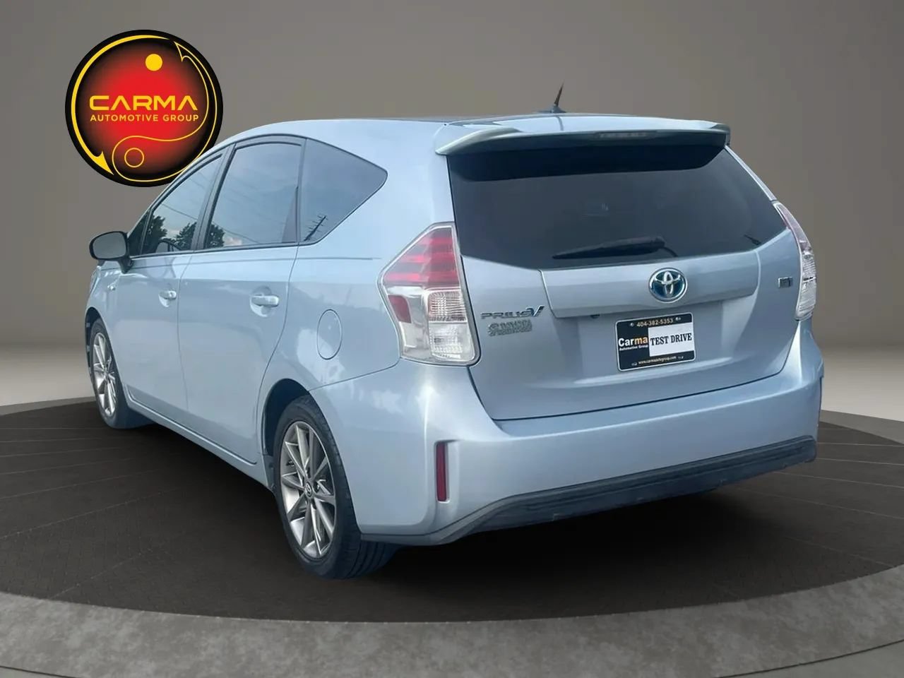 Used 2016 Toyota Prius V Five FWD image 3