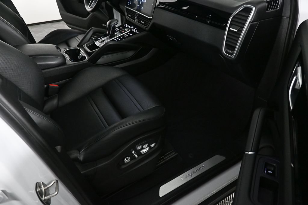 Used 2020 Porsche Cayenne AWD/4WD image 21
