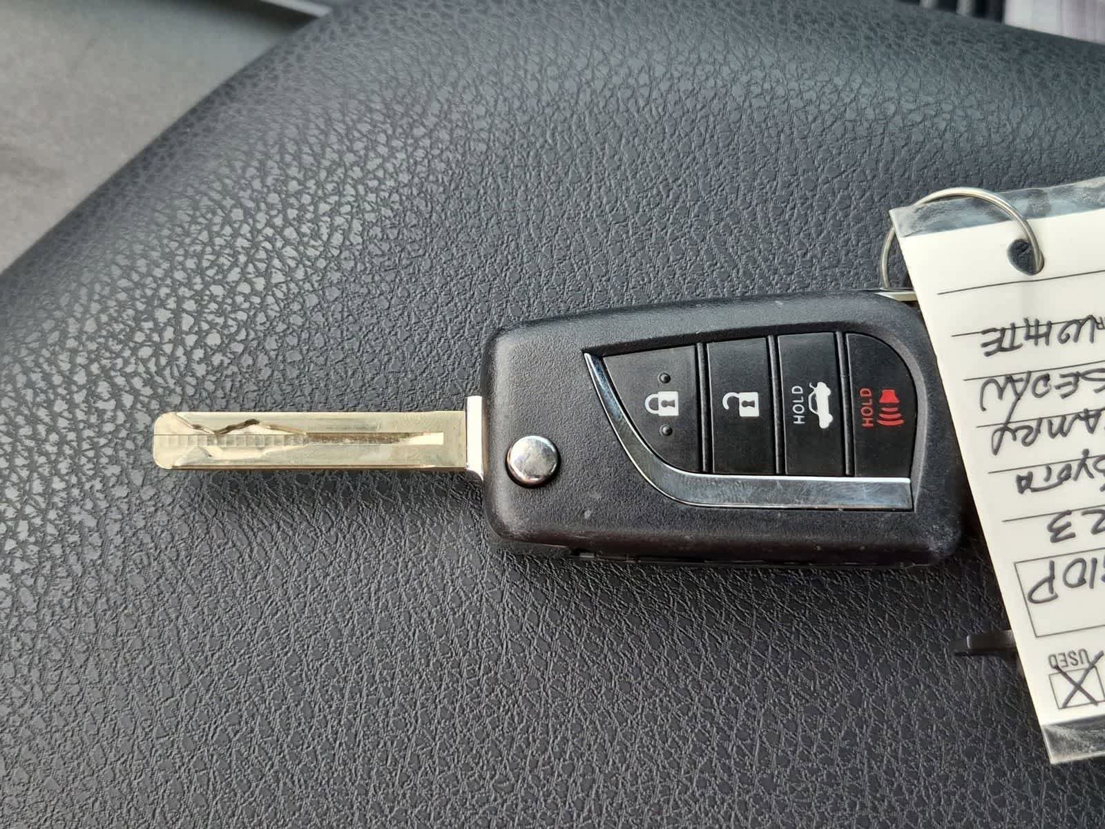 Used 2023 Toyota Camry SE FWD image 32