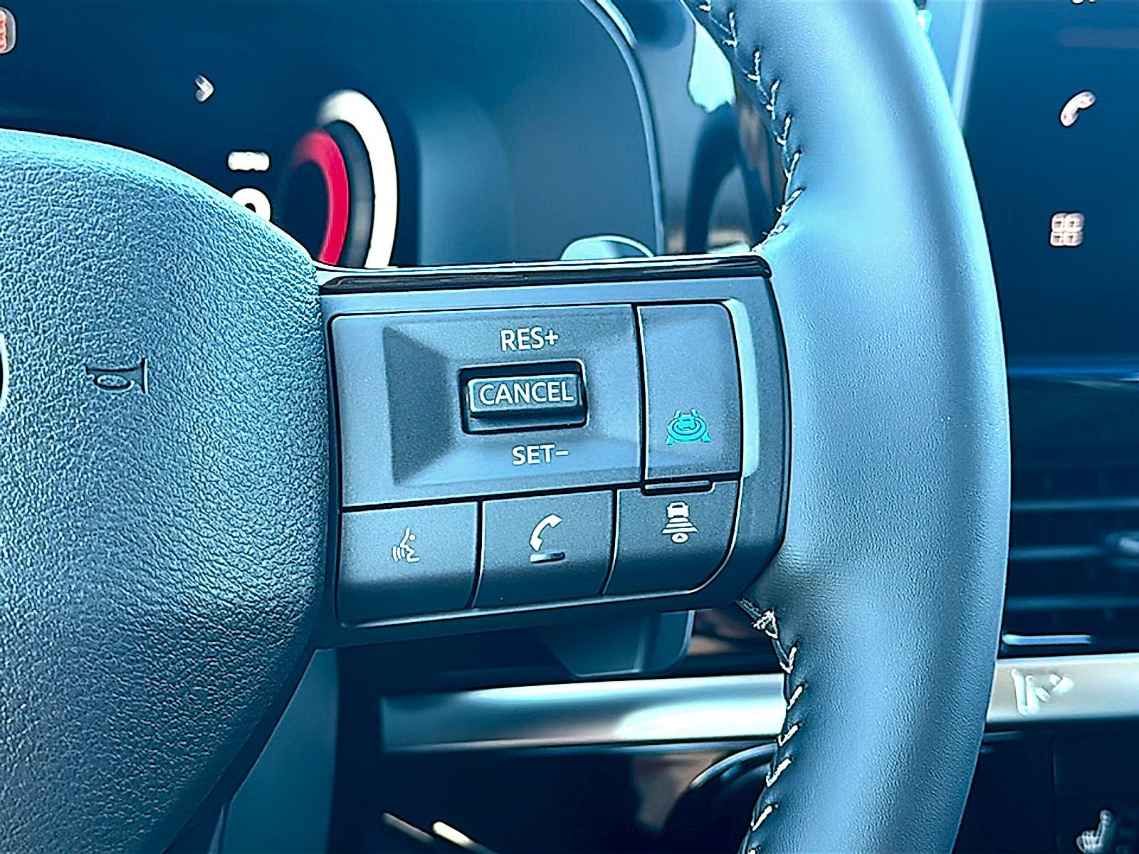 New 2026 Nissan Pathfinder SL w/ SL Premium Package FWD image 20