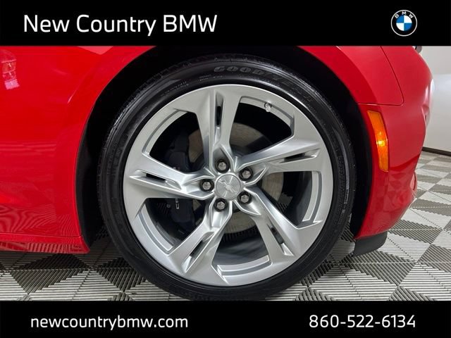 Used 2021 Chevrolet Camaro LT RWD image 9