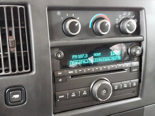 Used 2017 Chevrolet Express 2500 LS image 22