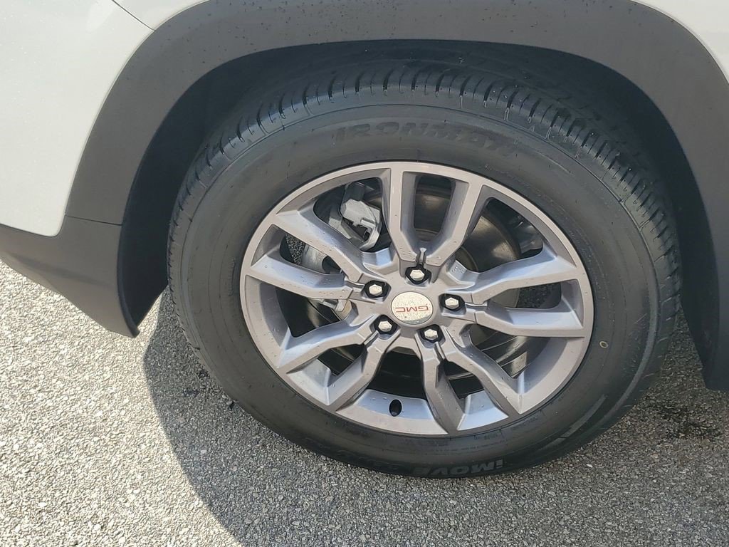Certified 2023 GMC Terrain SLT w/ LPO, Floor Liner Package FWD image 9