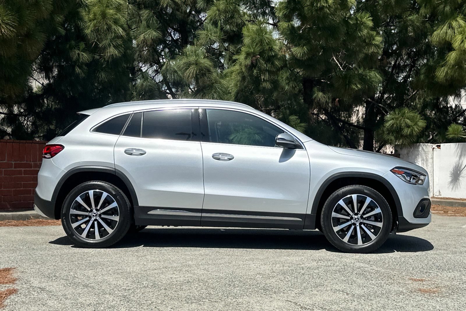 Certified 2023 Mercedes-Benz GLA 250 4MATIC image 4