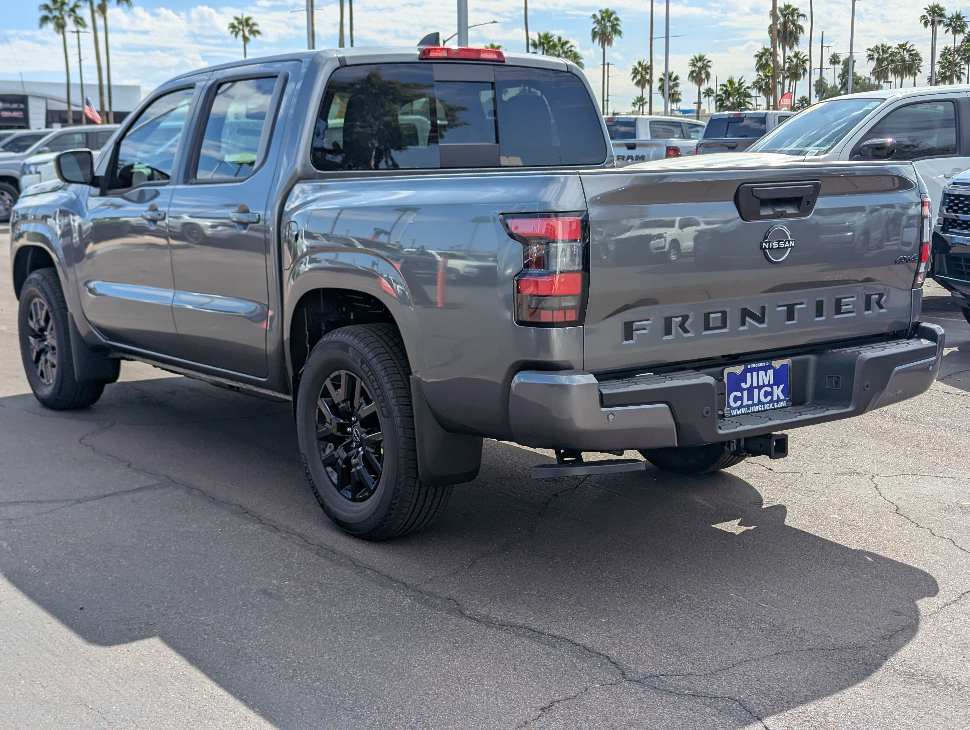 New 2026 Nissan Frontier SV image 4