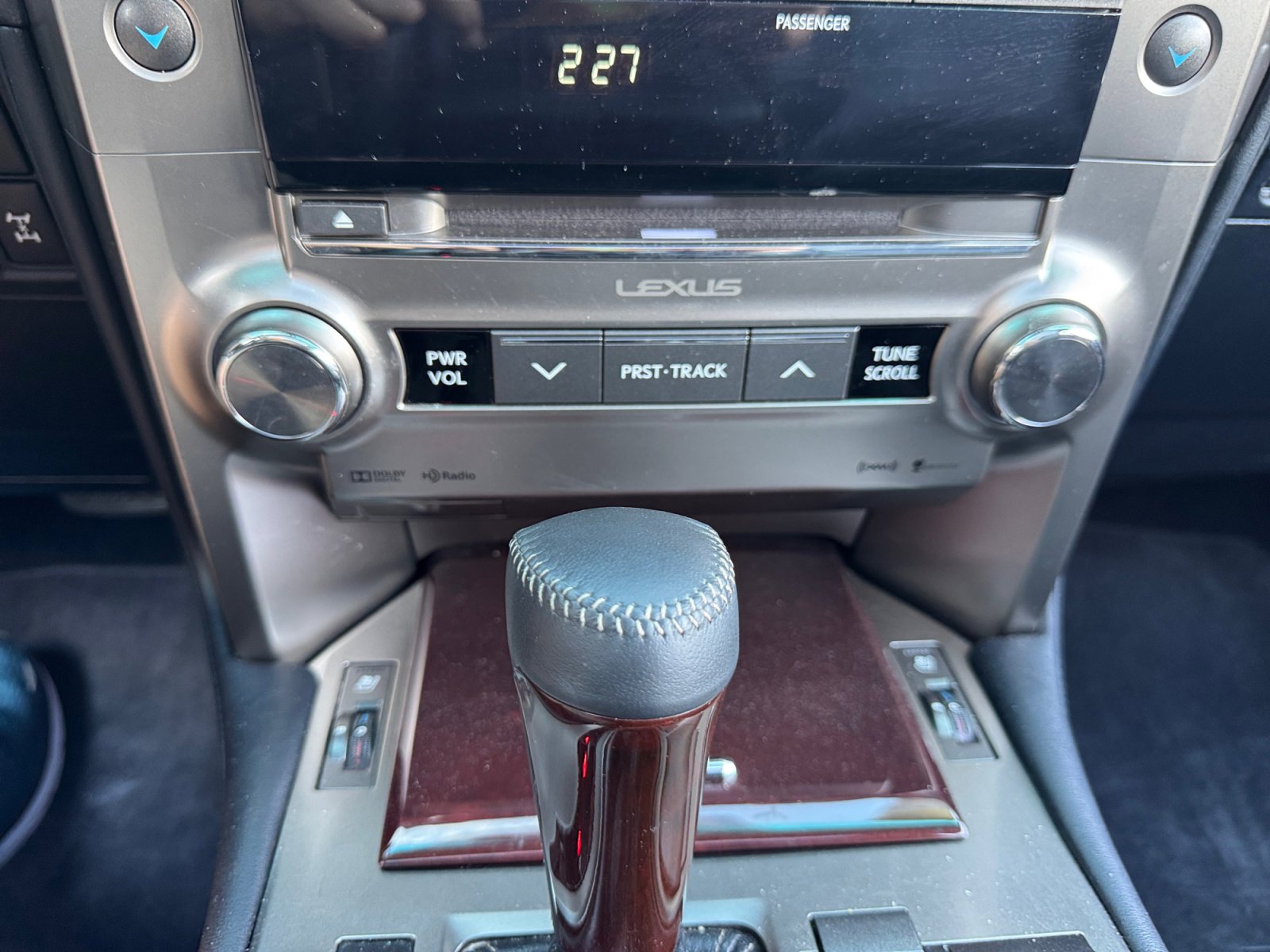 Used 2015 Lexus GX 460 image 12