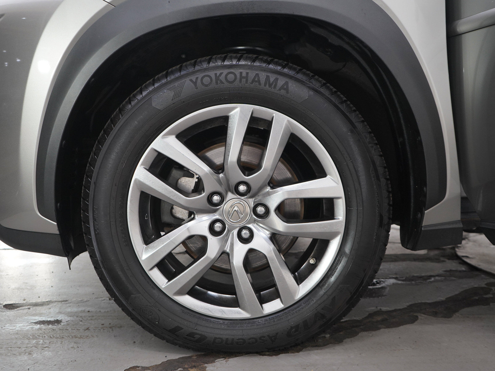 Used 2015 Lexus NX 200t AWD w/ Premium Package image 32