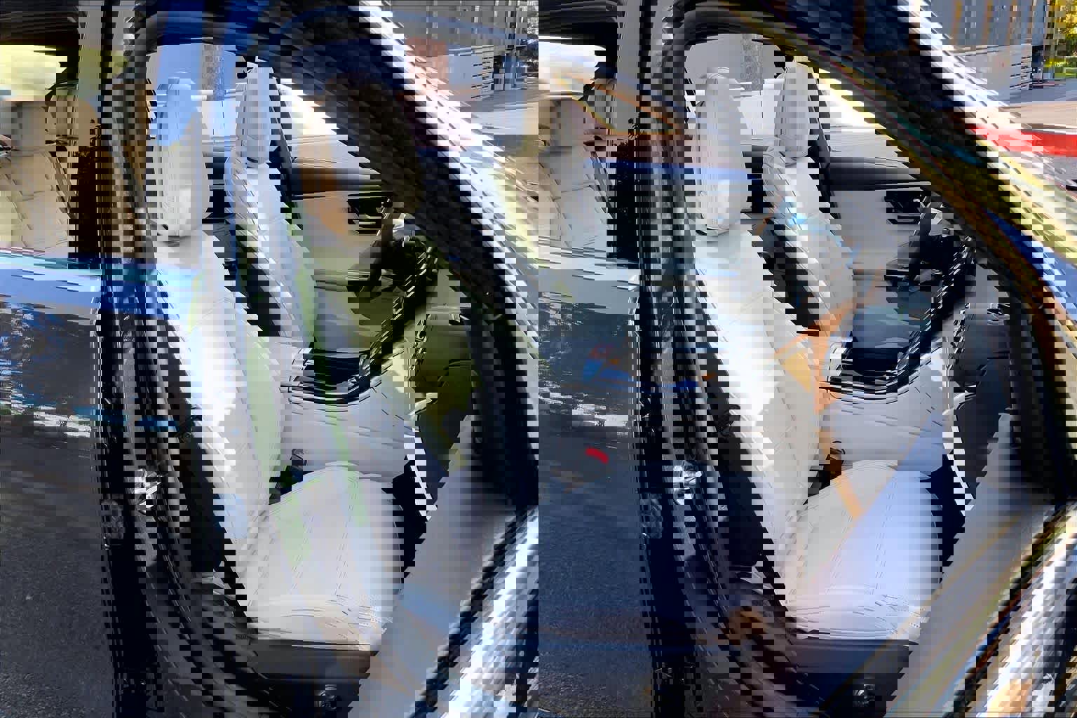 Certified 2023 Mercedes-Benz C 300 Sedan image 8