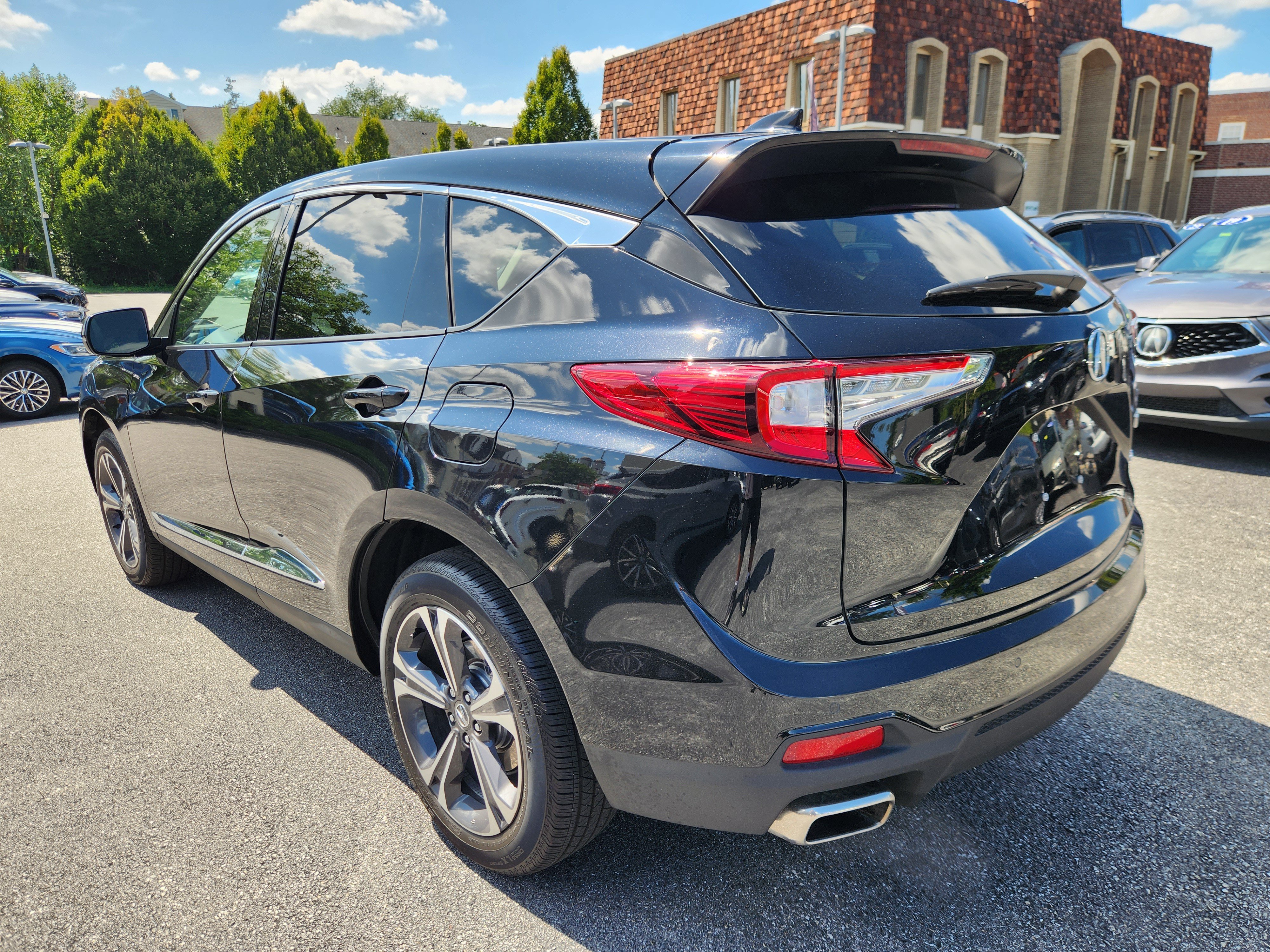 Certified 2026 Acura RDX w/ Technology Package AWD/4WD image 3