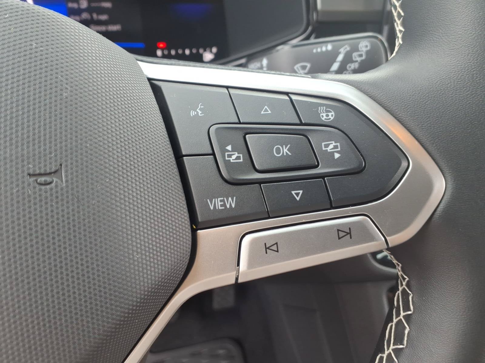 Certified 2025 Volkswagen Taos S AWD/4WD image 20