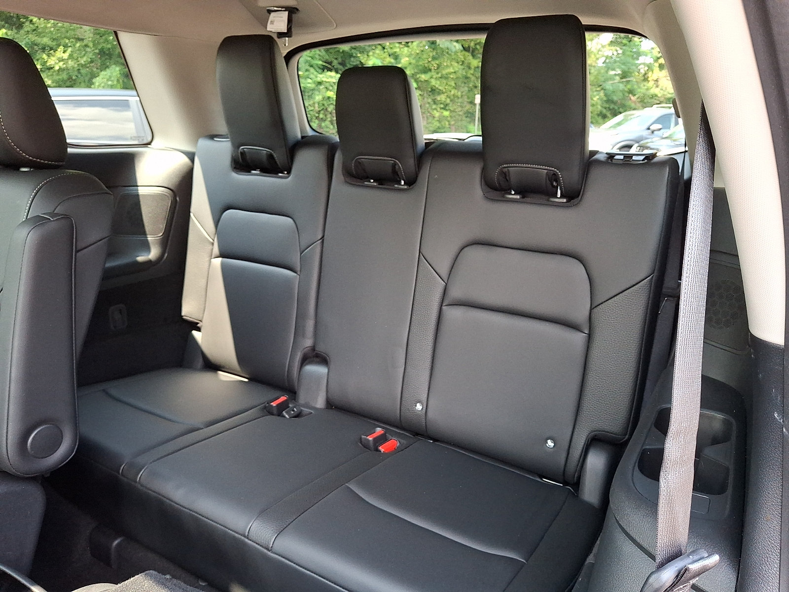 Certified 2024 Nissan Pathfinder SL w/ SL Premium Package AWD/4WD image 10