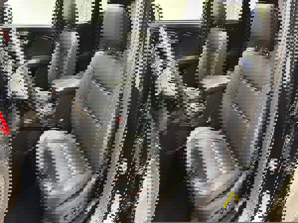 Used 2022 Chevrolet Blazer RS image 30