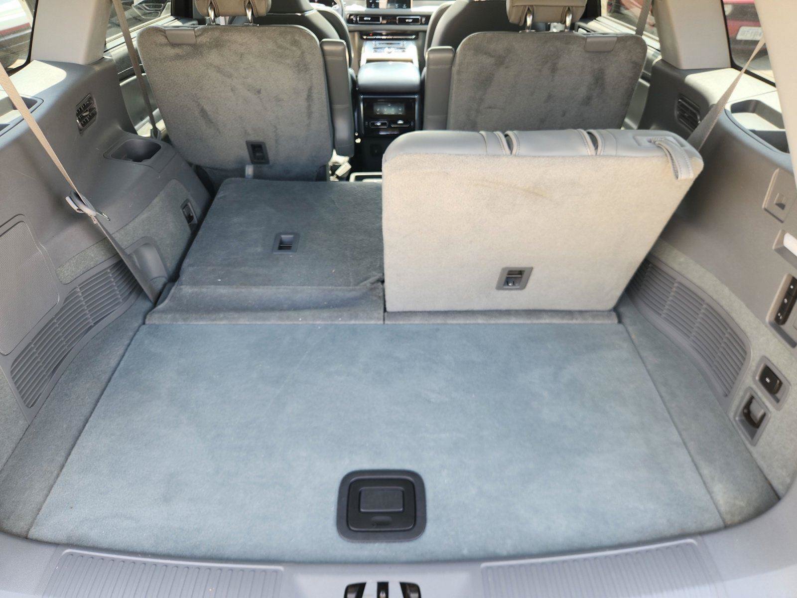Used 2020 Lincoln Aviator Reserve w/ Equipment Group 202A AWD/4WD image 16