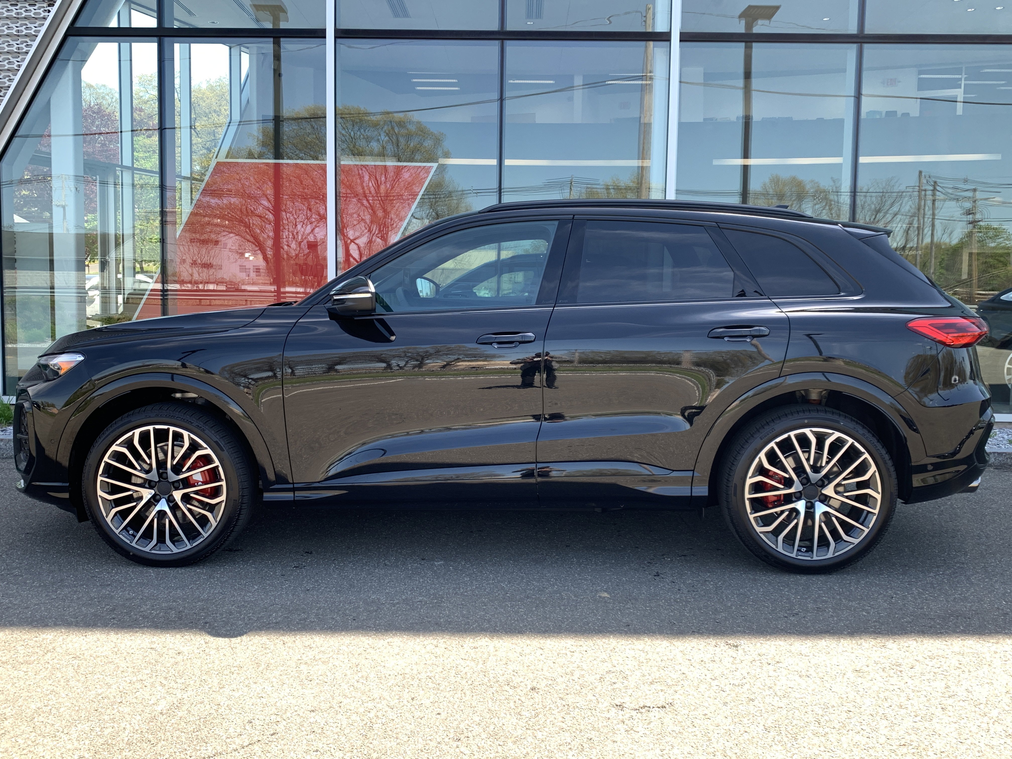 New 2026 Audi SQ5 Premium Plus AWD/4WD image 2