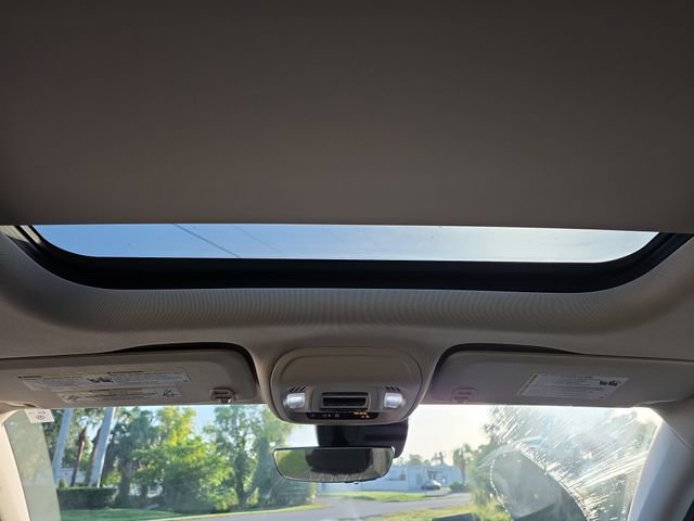 Certified 2023 Buick Envision Avenir AWD/4WD image 13