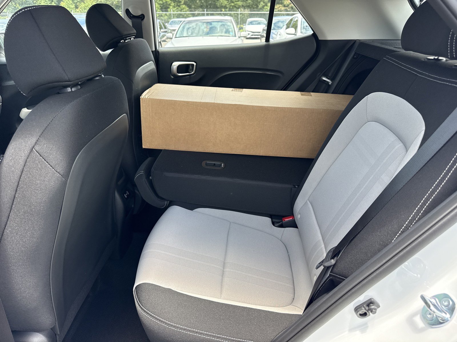 New 2026 Hyundai Venue SEL FWD image 12