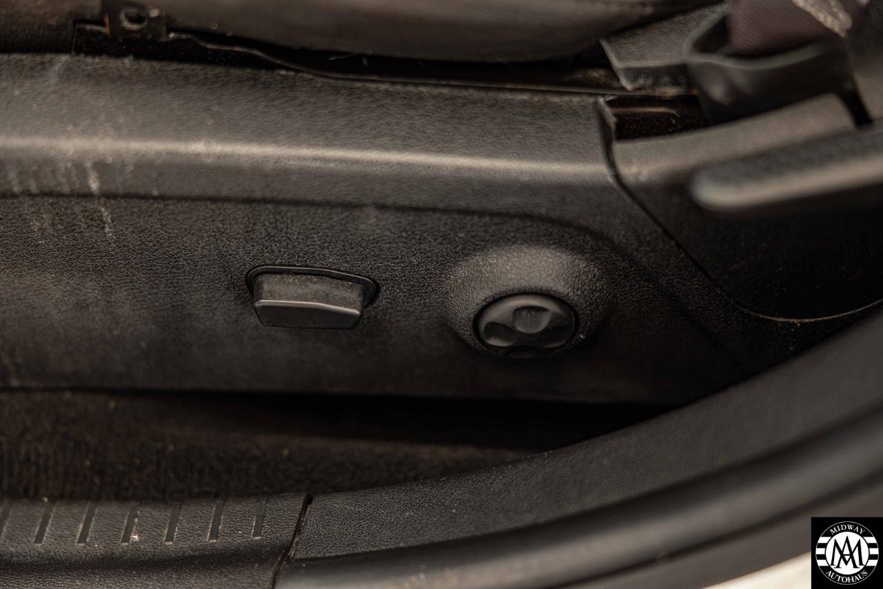 Used 2015 Dodge Journey SXT w/ Flexible Seating Group image 9