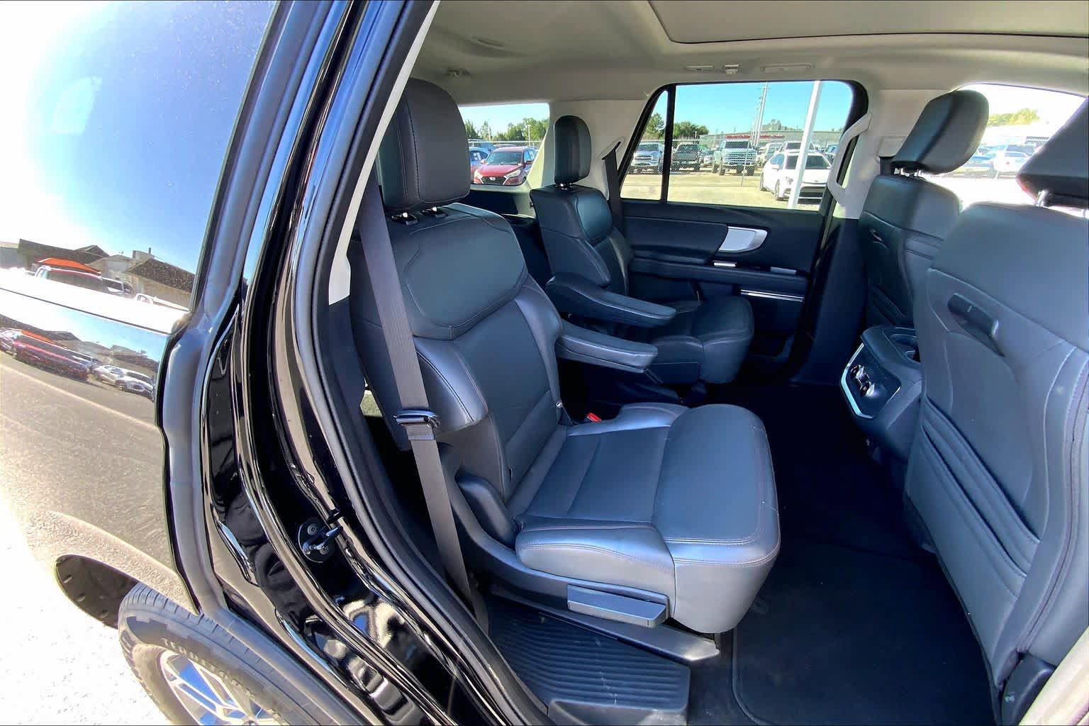 Certified 2025 Ford Expedition Active RWD image 21