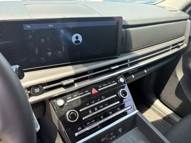 Used 2026 Hyundai Santa Fe SE FWD image 5