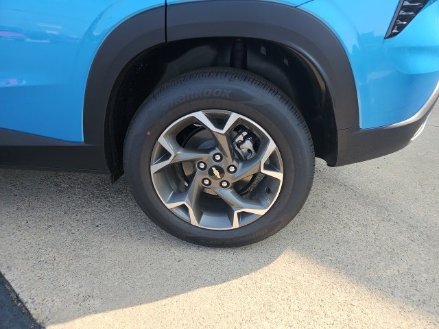 New 2025 Chevrolet Trax LT w/ Sunroof Package image 9
