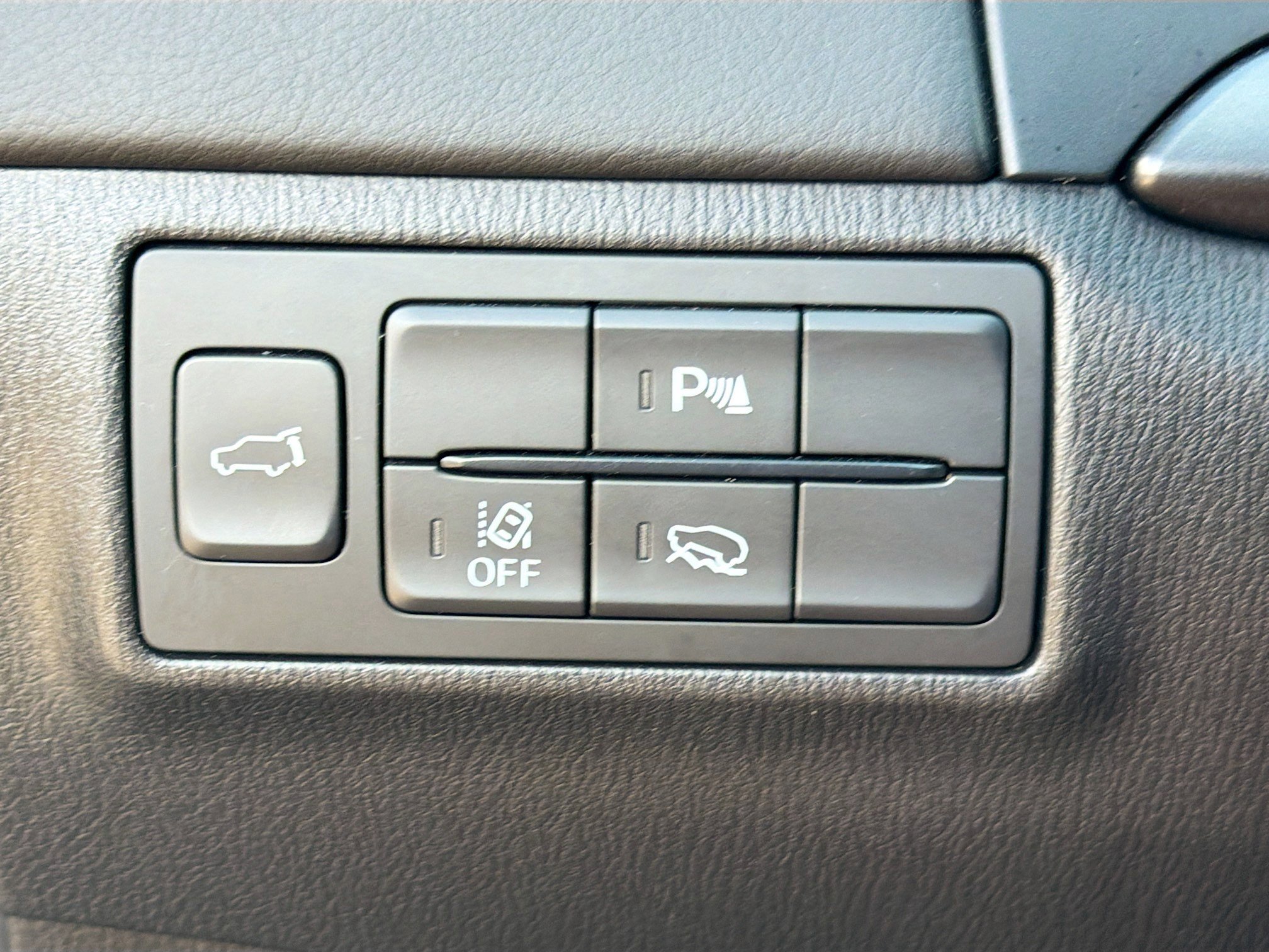 Certified 2022 MAZDA CX-9 Carbon Edition image 35