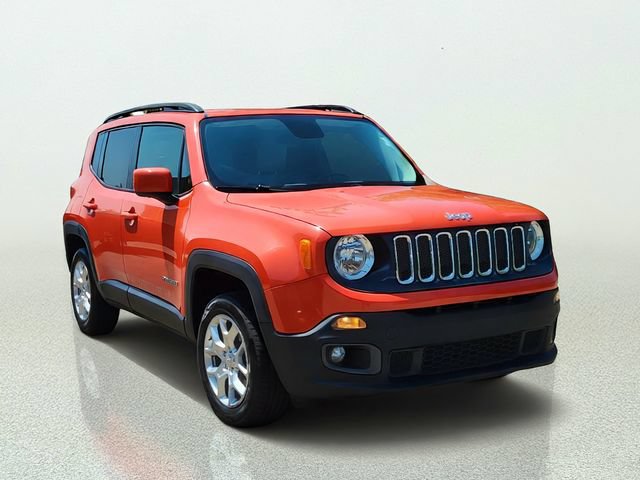 Used 2016 Jeep Renegade Latitude w/ Cold Weather Group AWD/4WD image 1
