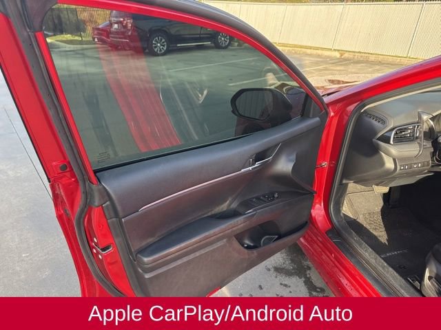 Used 2021 Toyota Camry SE image 9