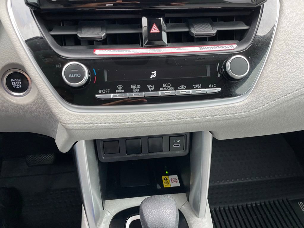 Used 2023 Toyota Corolla Cross LE FWD image 19