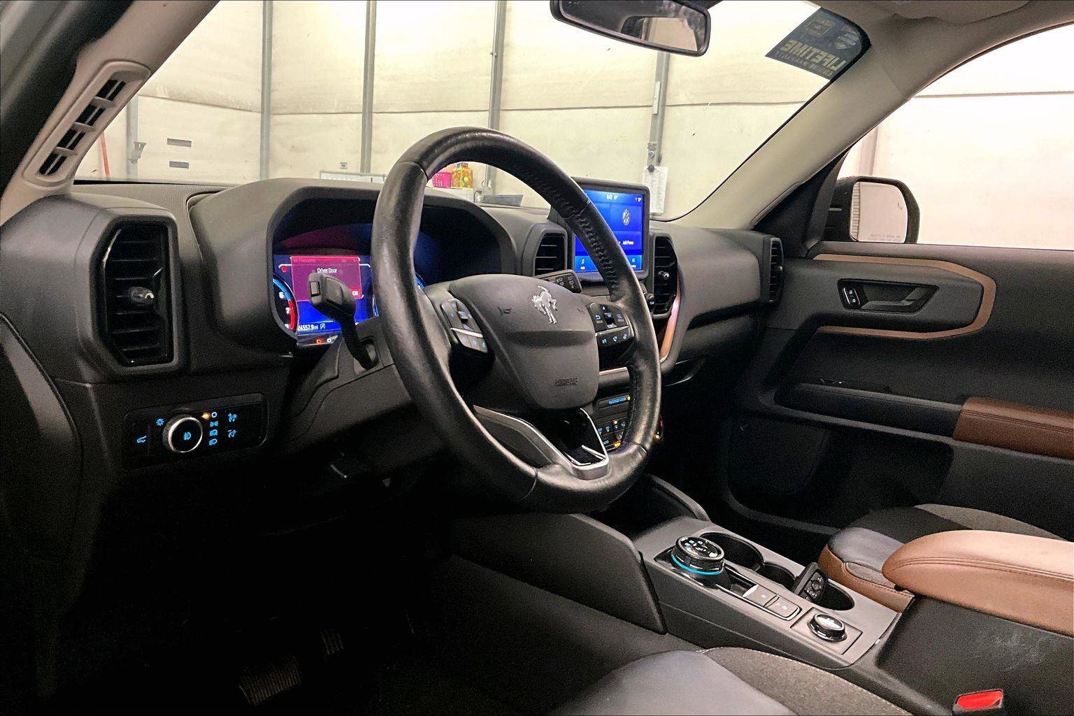 Used 2023 Ford Bronco Sport Outer Banks w/ Tech Package image 12