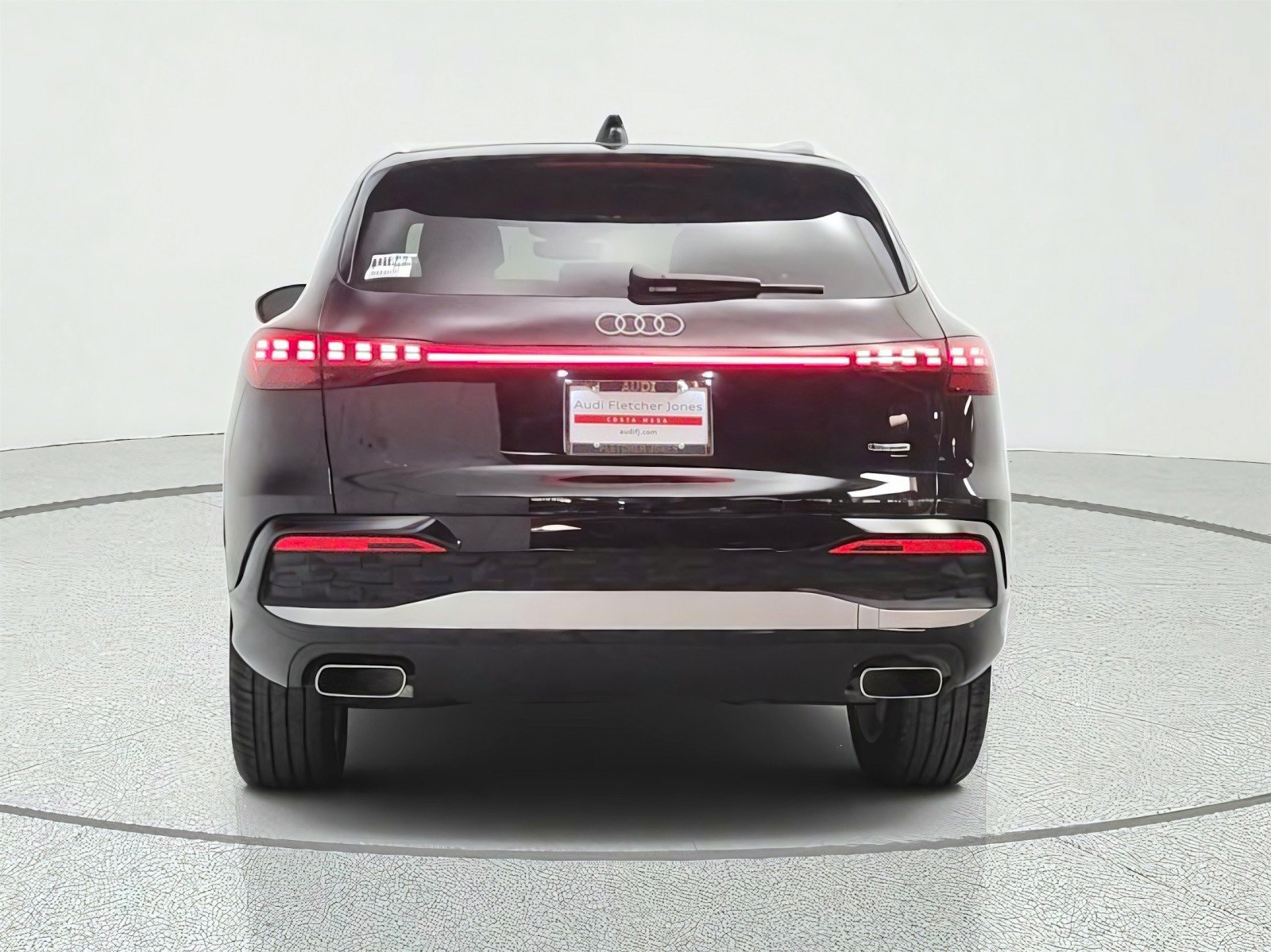 Used 2025 Audi Q5 Premium Plus w/ Premium Plus AWD/4WD image 6