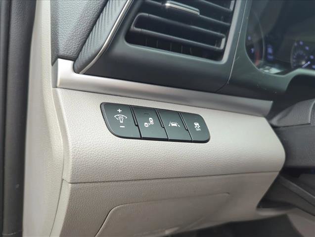 Used 2019 Hyundai Elantra SEL FWD image 13