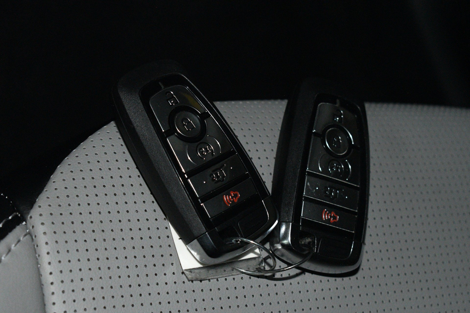 Used 2024 Ford Escape Platinum AWD/4WD image 97