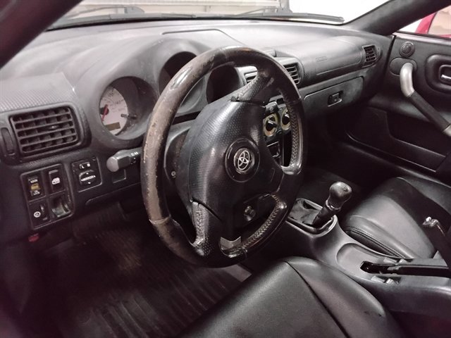 Used 2000 Toyota MR2 image 11