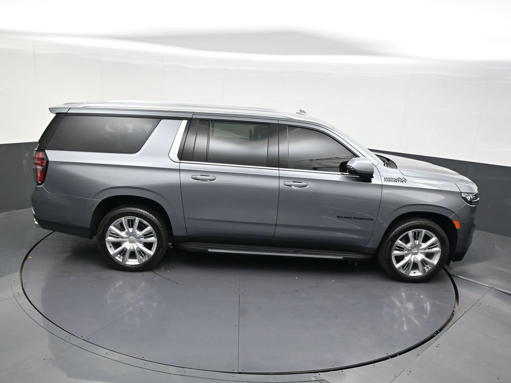 Used 2021 Chevrolet Suburban High Country AWD/4WD image 22