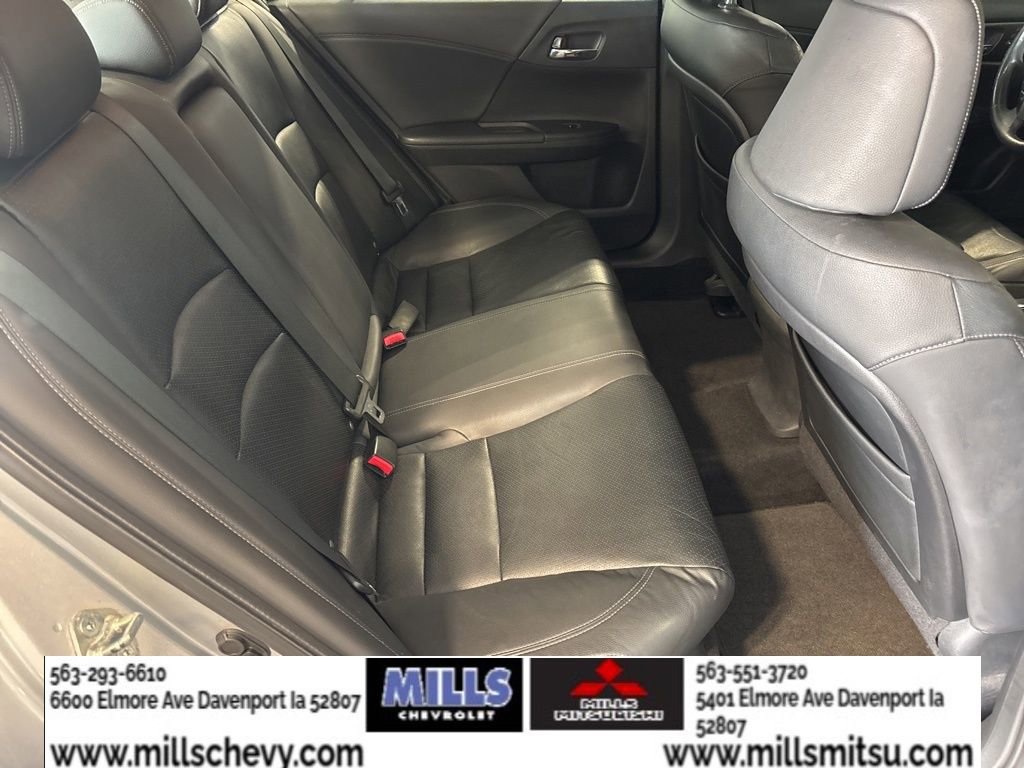Used 2013 Honda Accord Touring image 16