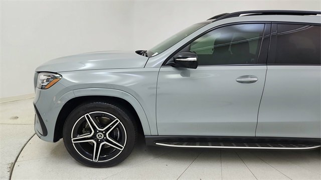Used 2025 Mercedes-Benz GLS 450 4MATIC image 10