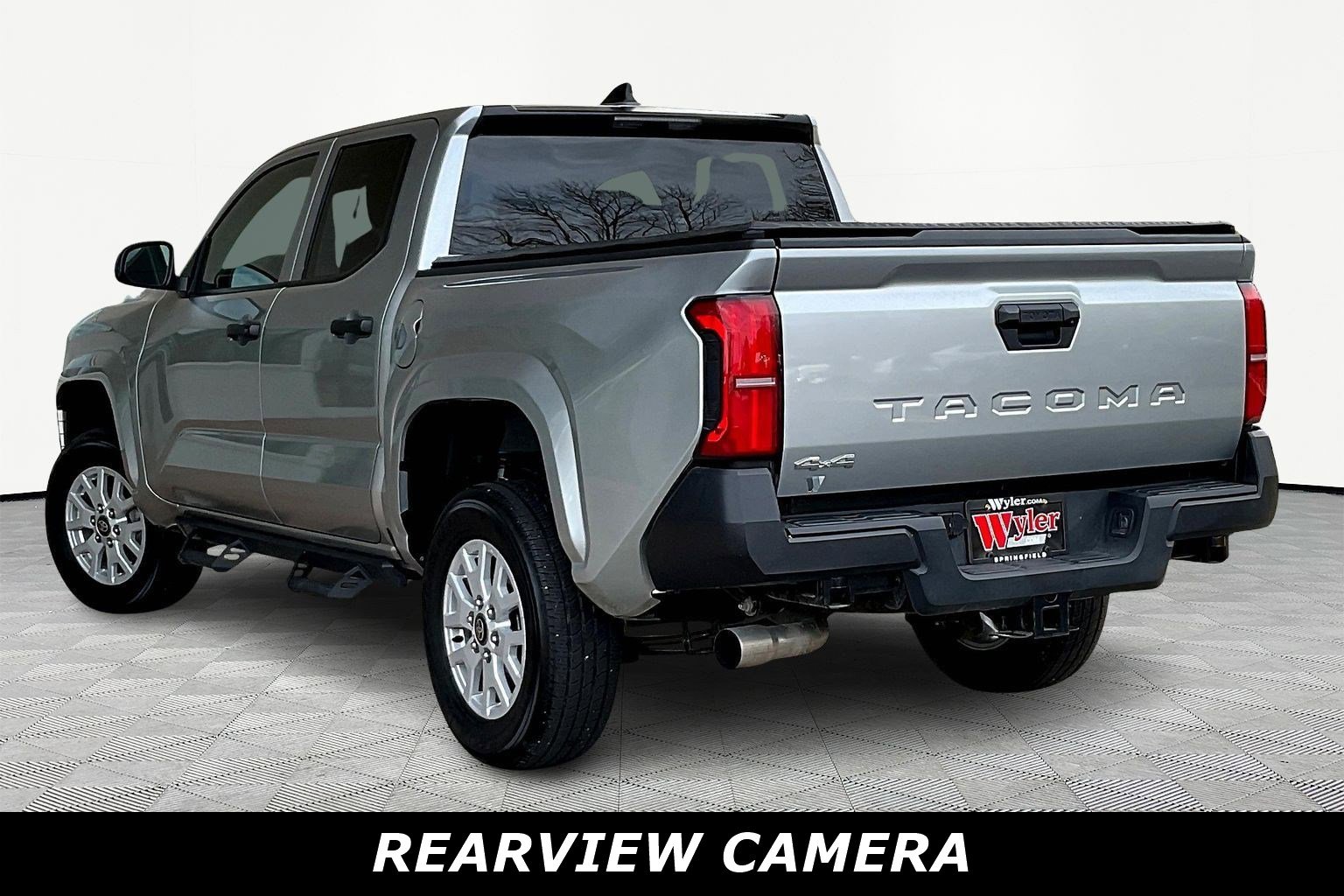 Certified 2025 Toyota Tacoma SR AWD/4WD image 4
