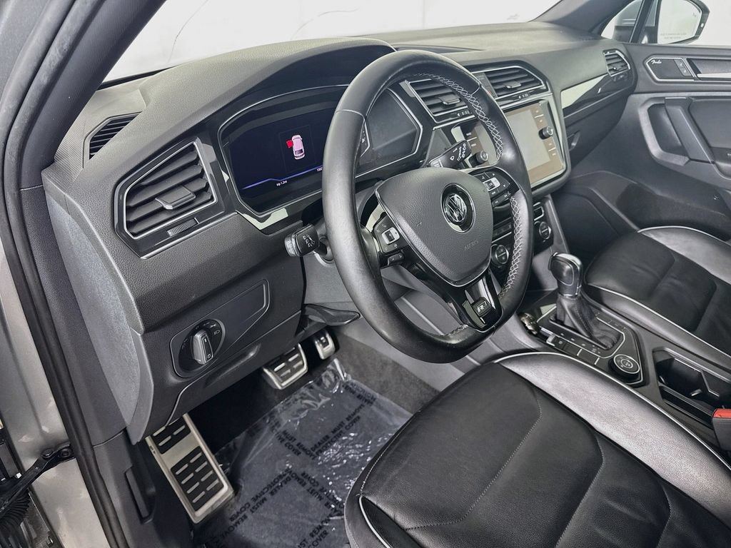 Used 2019 Volkswagen Tiguan SEL Premium R-Line AWD/4WD image 10