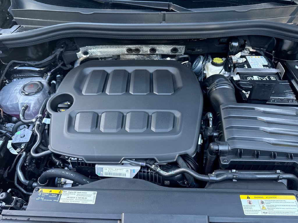New 2026 Volkswagen Tiguan SE FWD image 17