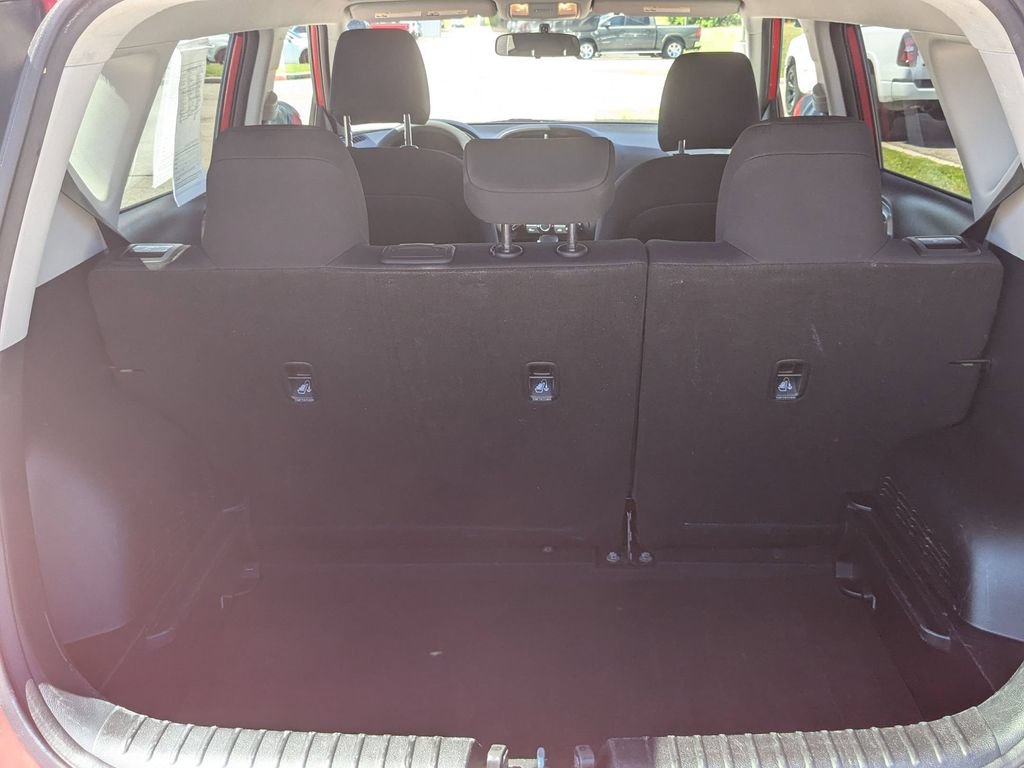 Used 2022 Kia Soul LX FWD image 23