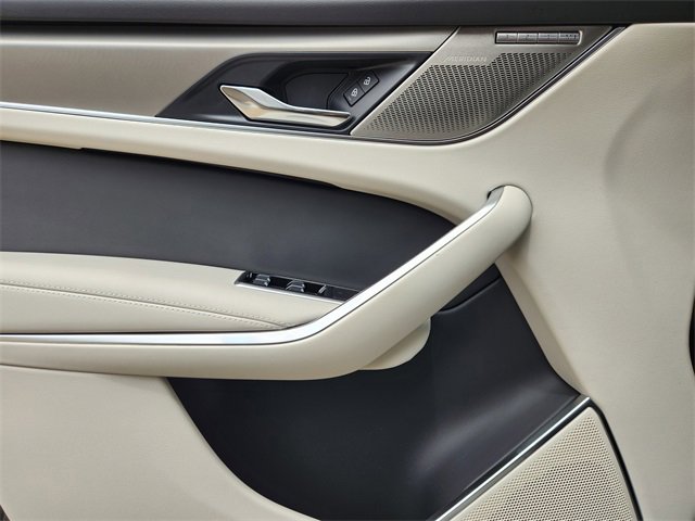 Used 2026 Jaguar F-PACE R-Dynamic S image 17