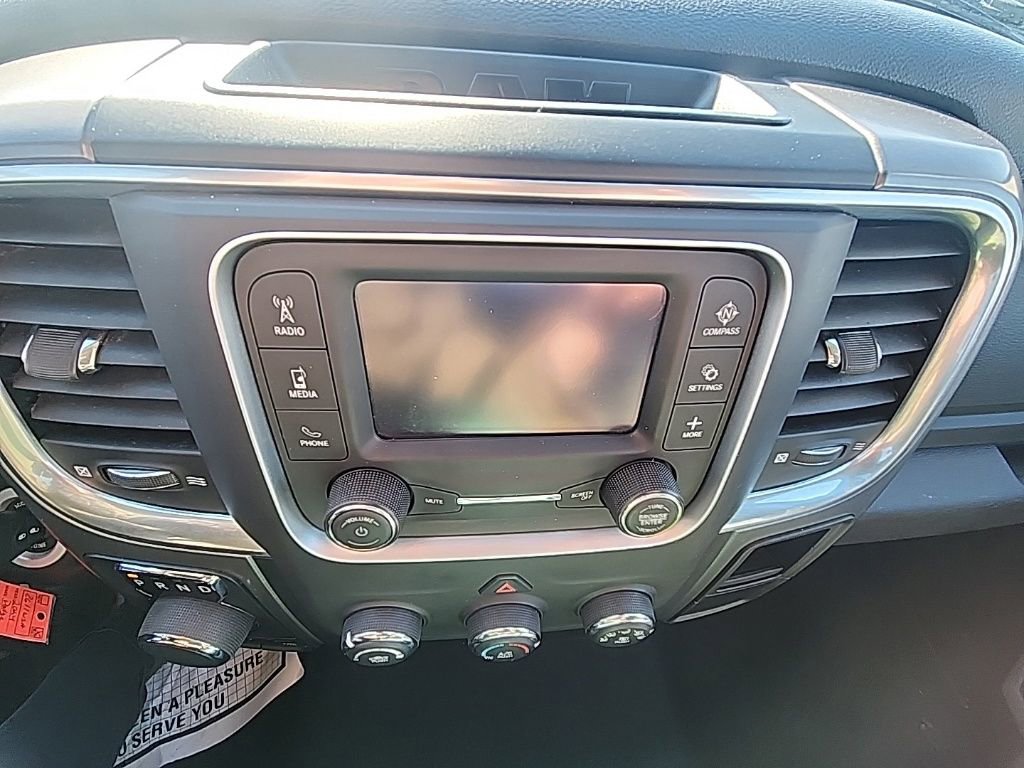 Used 2024 RAM 1500 Classic SLT AWD/4WD image 15