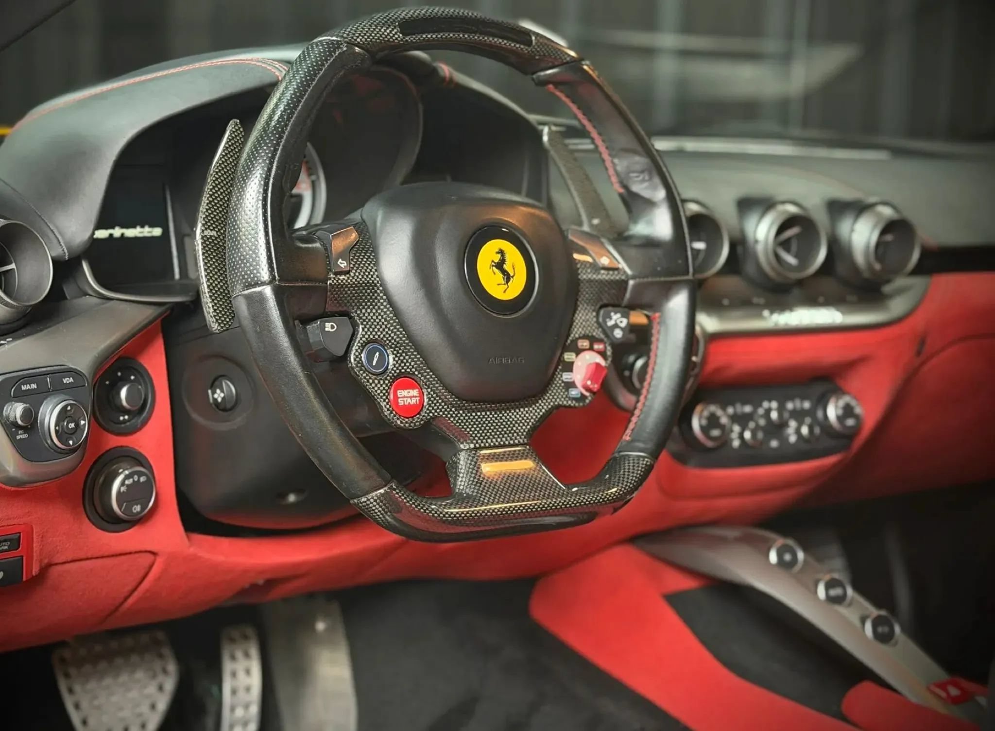 Used 2015 Ferrari F12 Berlinetta RWD image 23