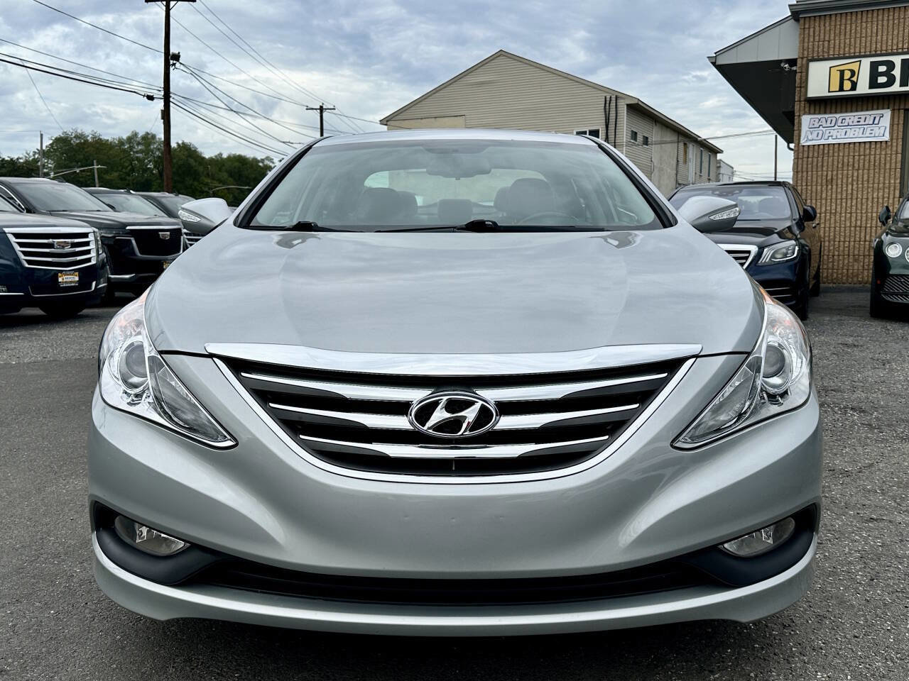 Used 2014 Hyundai Sonata SE w/ Premium Package 04 FWD image 3