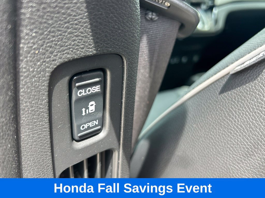 Used 2025 Honda Odyssey Touring image 15