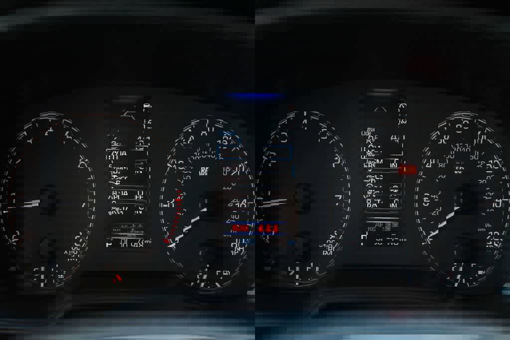 Used 2024 Toyota Corolla Cross LE w/ Moonroof Package image 25