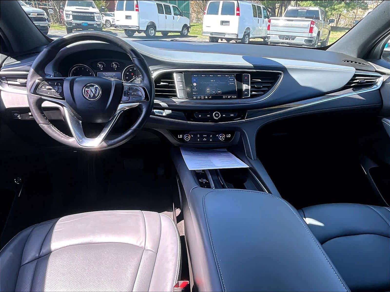 Used 2023 Buick Enclave Essence AWD/4WD image 21