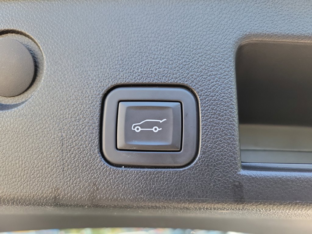 Used 2025 Chevrolet Equinox LT w/ Convenience Package II FWD image 15